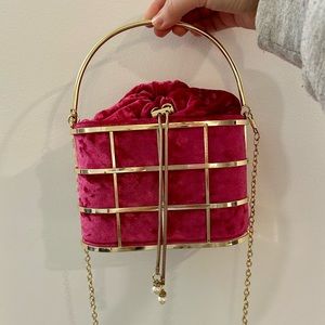 LIKE NEW! PINK VELVET AND GOLD STATEMENT PURSE